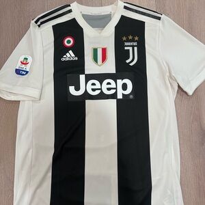 2018-2019 Juventus Home Player Issue Cristiano Ronaldo Size L